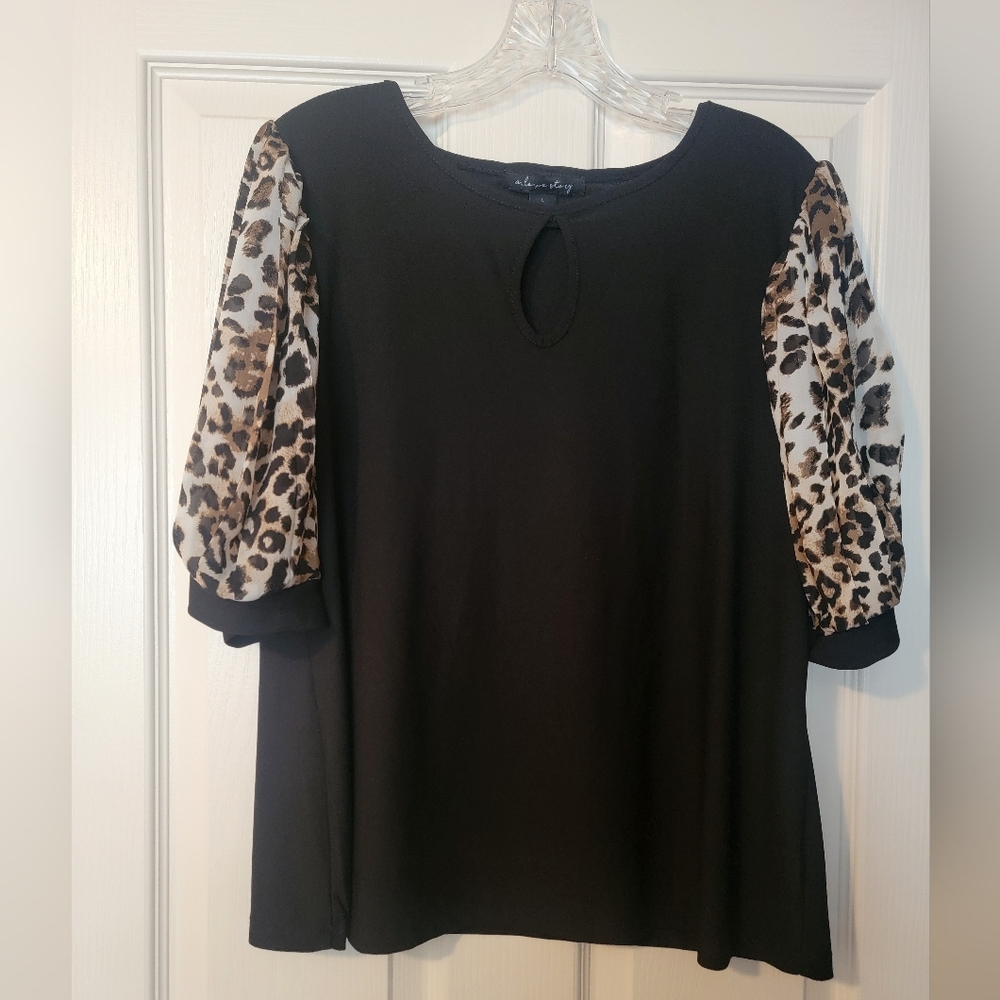 ☀️SALE A Love Story Black Top With Leopard Print Short Puff Sleeves Size- L